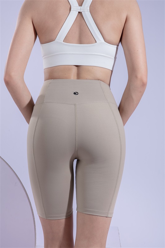 Women’s Beige Quick Dry Breathable Fitness Workout Yoga Crops